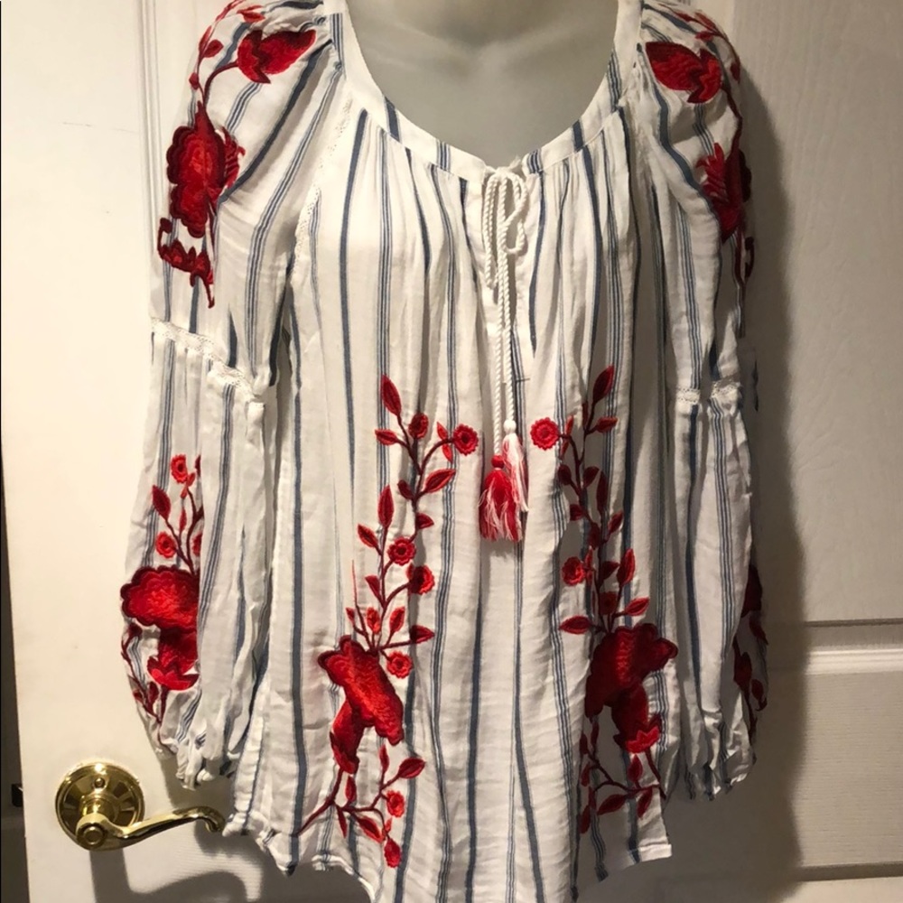 INC Embroidered Peasant blouse M White Red Flowers